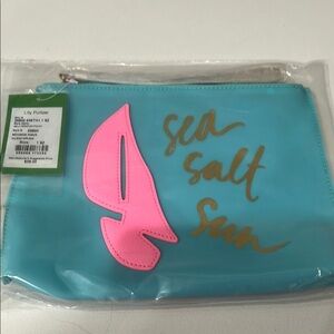 NWT. Lilly Pulitzer Aqua Wristlet with Pink Accent💜💜💜💜💜